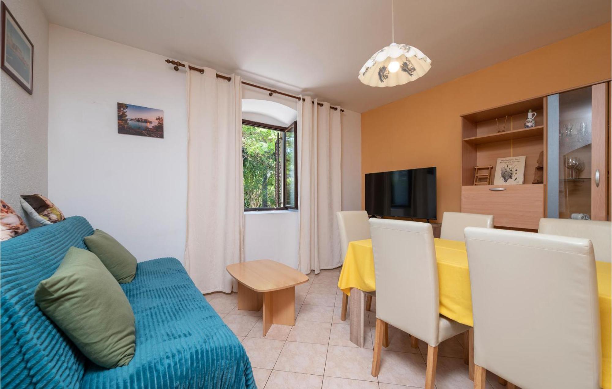 Cozy Apartment In Fazana With Kitchen Dış mekan fotoğraf